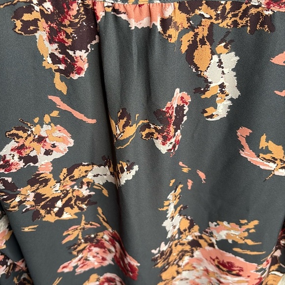 Maurices XXLGray Floral Pullover Sheer Blouse Top Plus - Picture 15 of 16